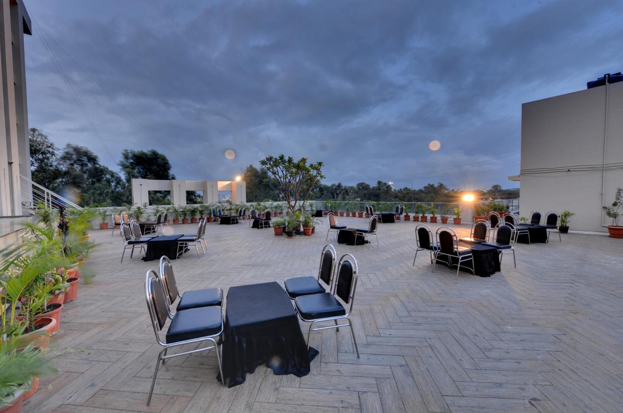 The Fern Residency, Vadgaon - Talegaon, Pune Eksteriør billede
