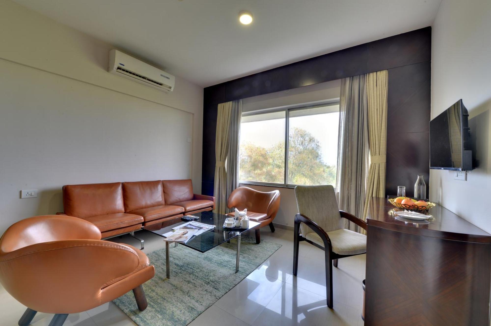 The Fern Residency, Vadgaon - Talegaon, Pune Eksteriør billede