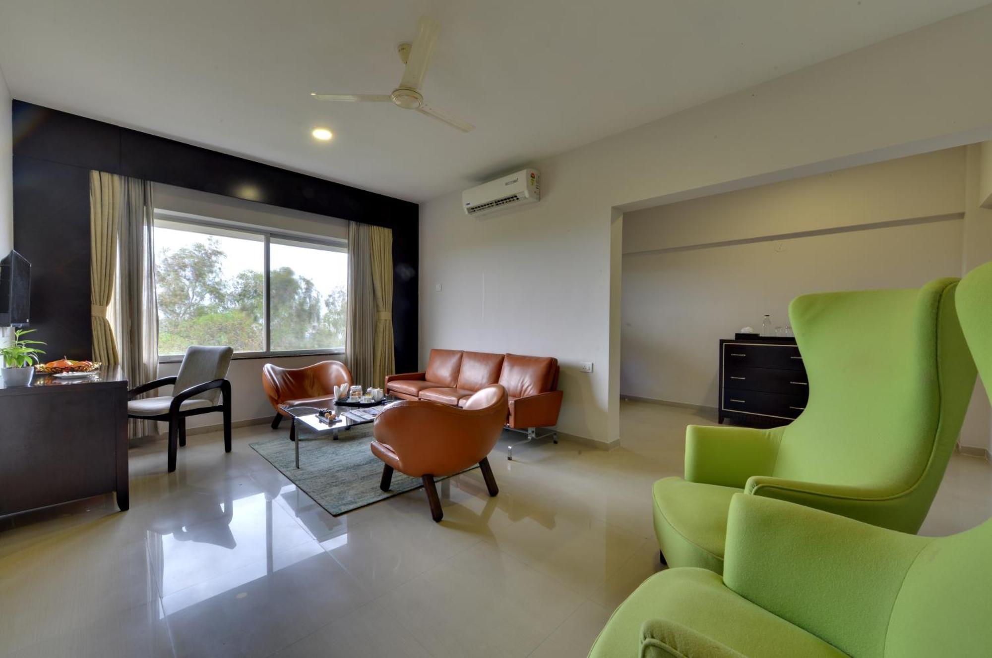 The Fern Residency, Vadgaon - Talegaon, Pune Eksteriør billede